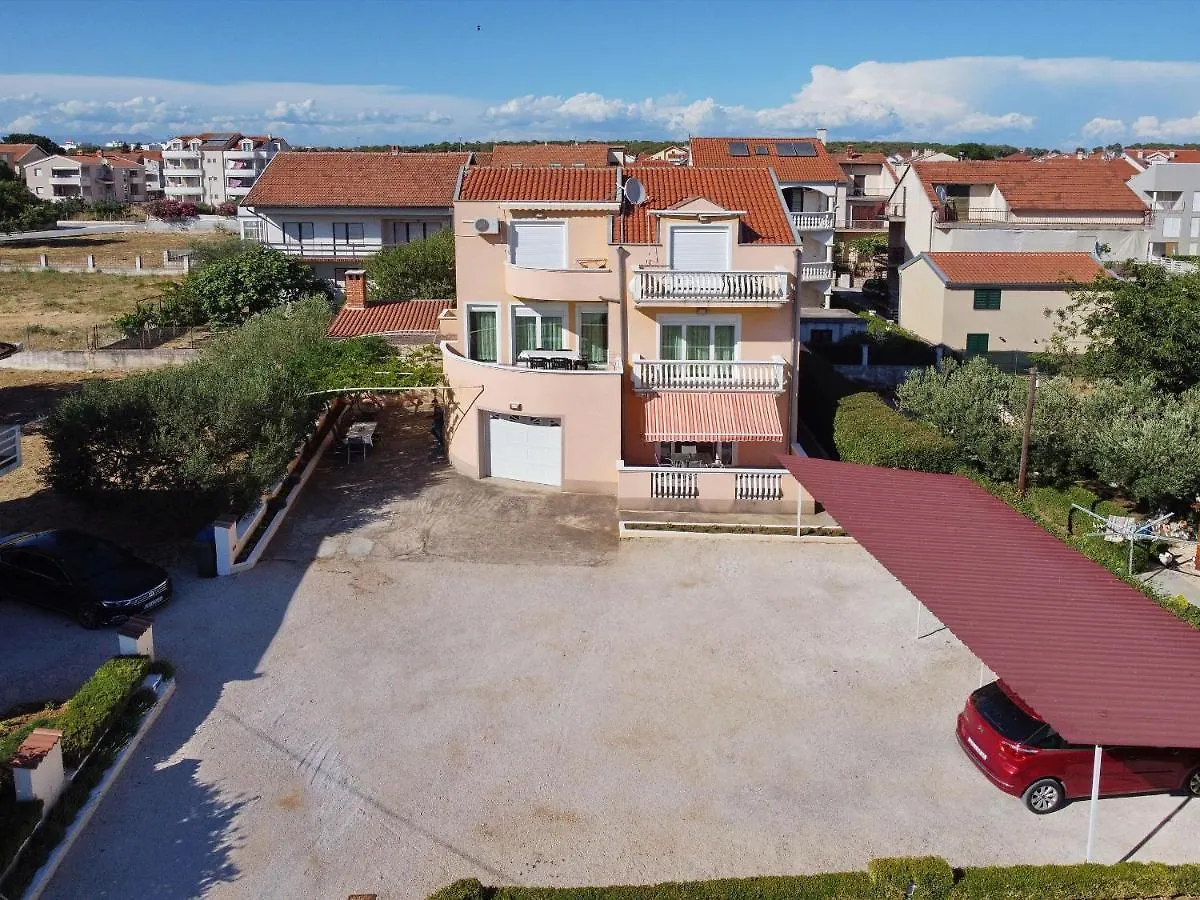 Apartment Apartmani My Place Biograd Weißenburg