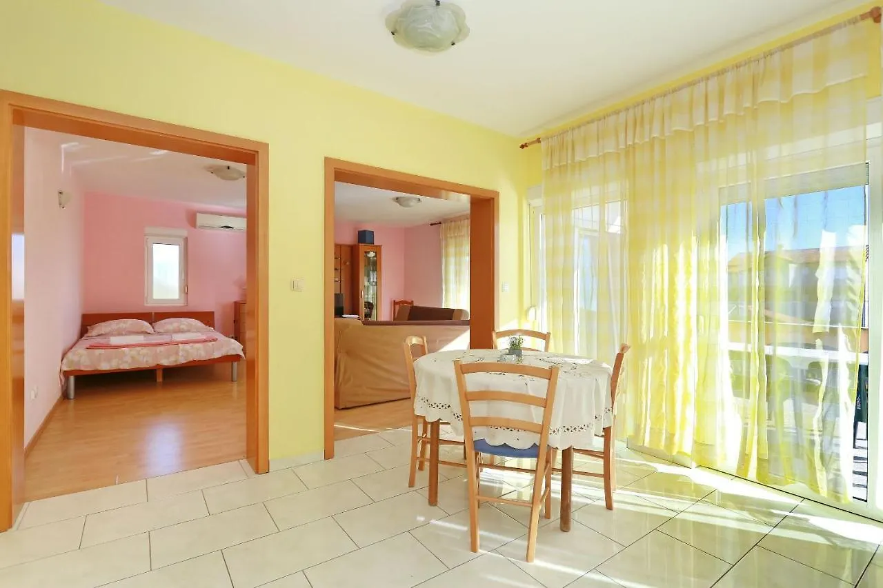 Apartmani My Place Biograd Weißenburg Kroatien